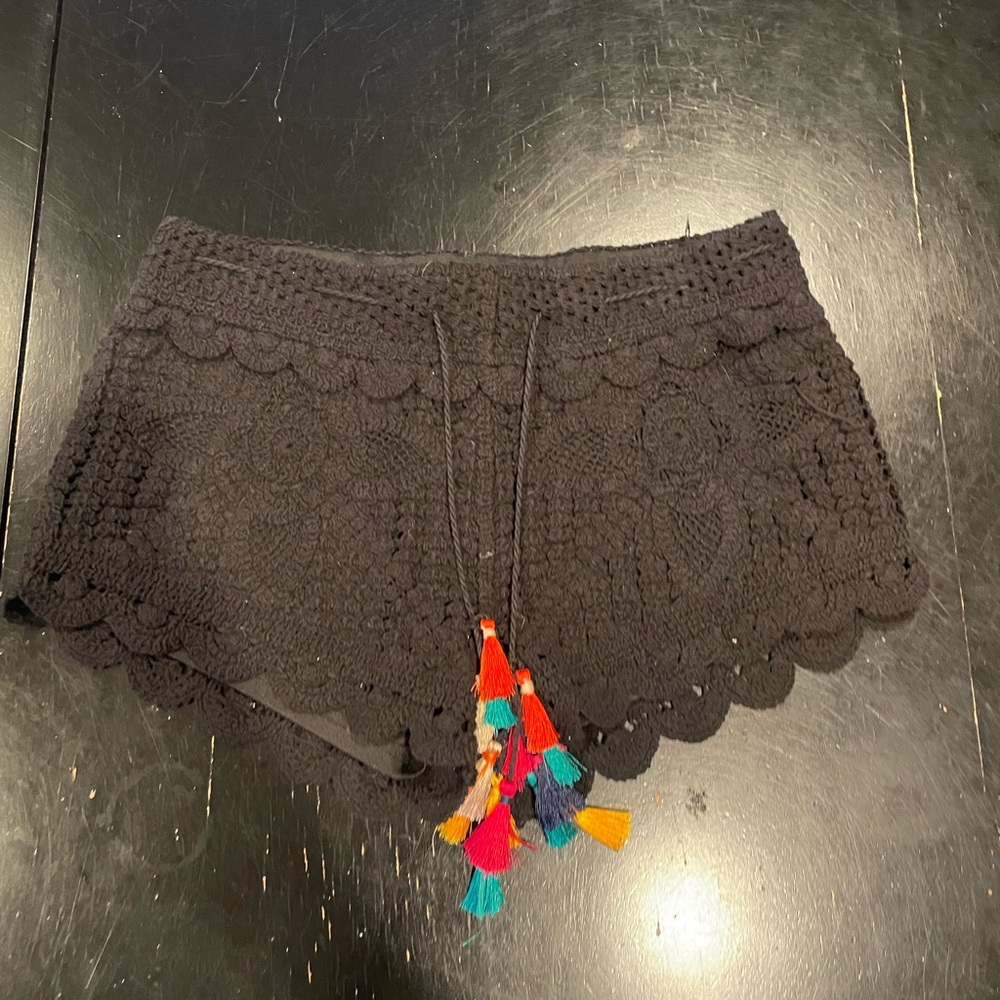 Island gypsy shorts